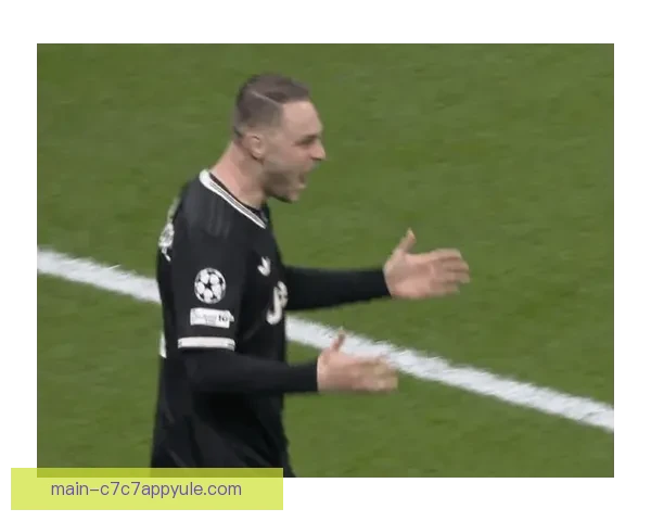 库普梅纳斯时隔一年再演双响